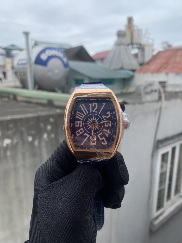 Đồng hồ Franck Muller V45 màu xanh dương