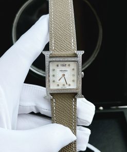 Đồng hồ Hermes nữ dây da màu xám