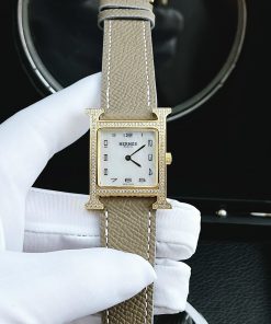 Đồng hồ Hermes nữ vỏ vàng