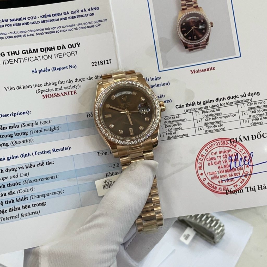 Đồng hồ Rolex độ kim cương Moissanite