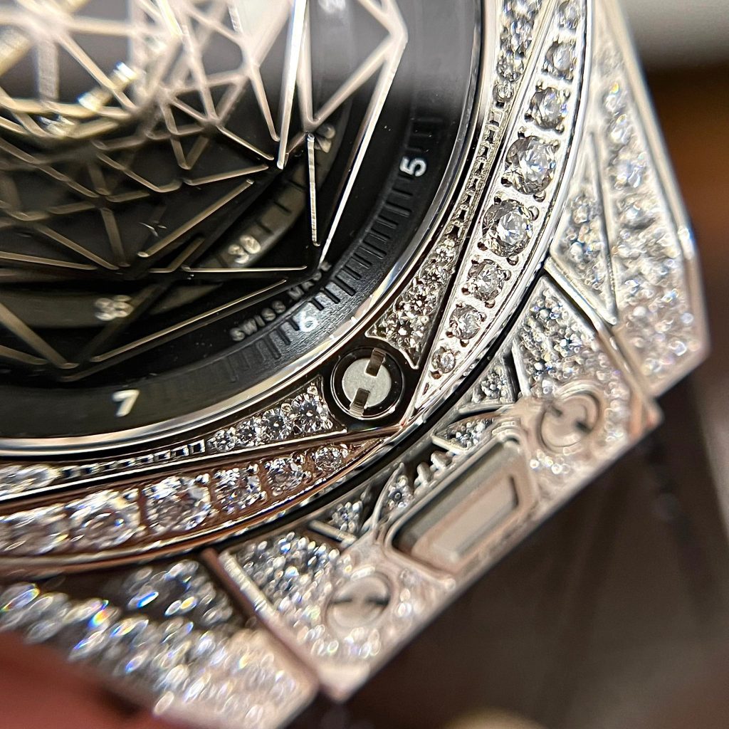 Đồng hồ nam đính đá Hublot Sang Bleu