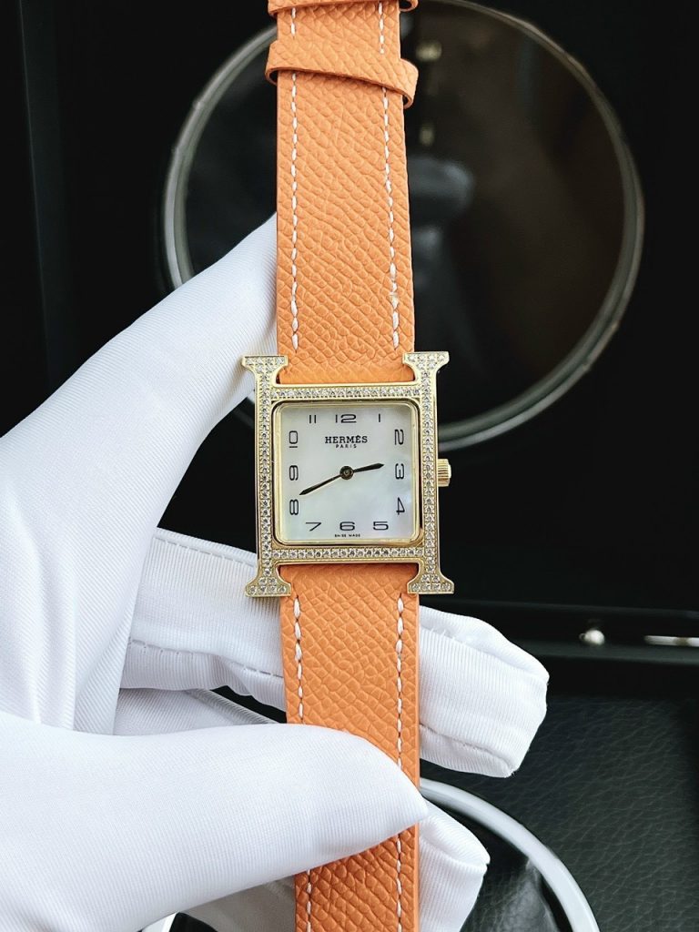 Đồng hồ nữ màu cam Hermes