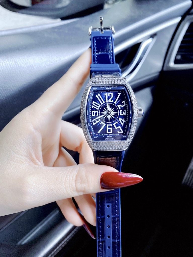 Đồng hồ Franck Muller V32 Super Fake