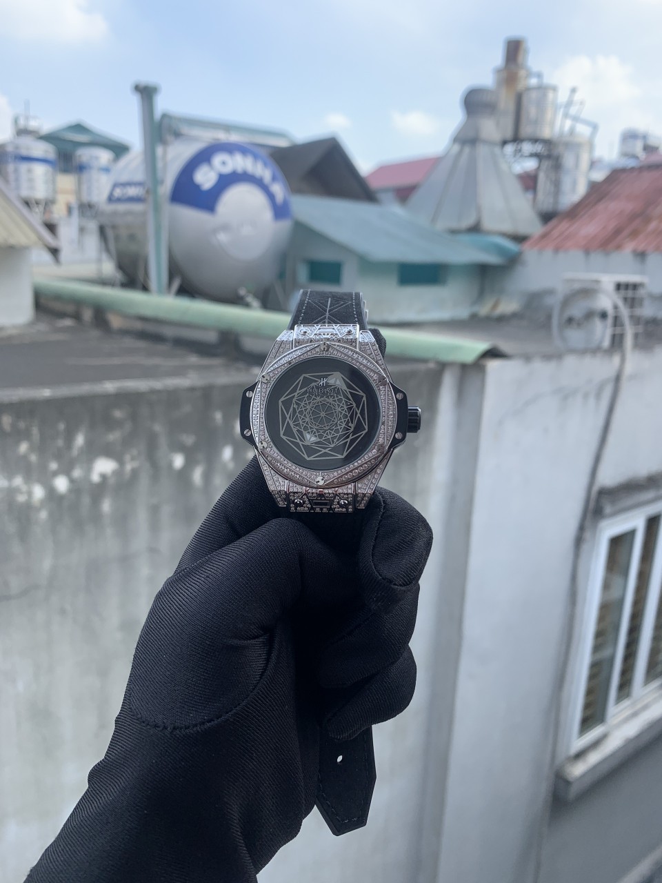 Đồng hồ Hublot Sang Bleu Diamonds Đồng hồ Hublot Sang Bleu Diamonds