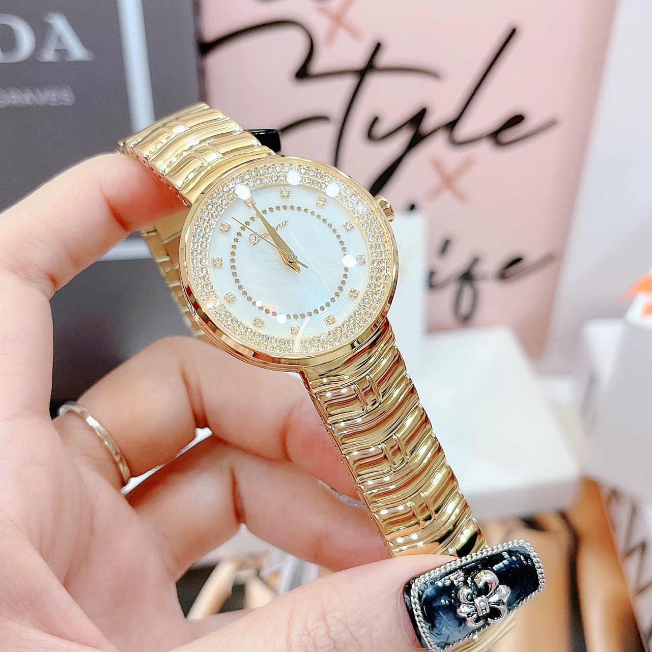 Đồng hồ nữ Davena Austria chính hãng Đồng hồ nữ Davena Austria chính hãng