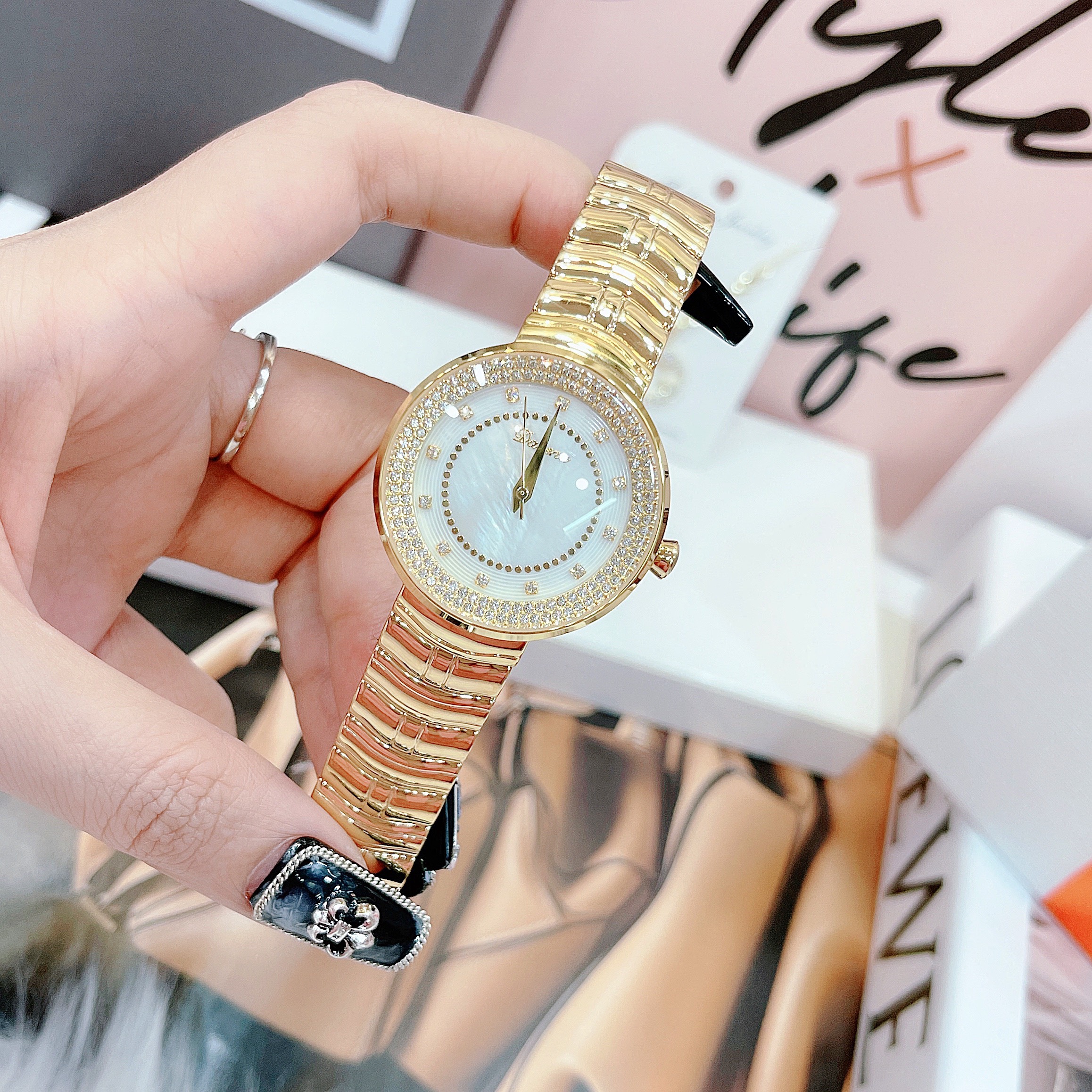 Đồng hồ nữ Davena chính hãng Đồng hồ nữ Davena chính hãng