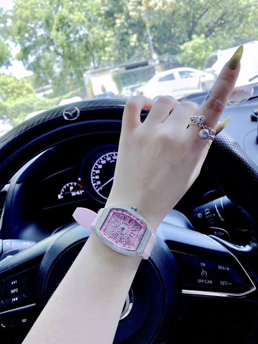 Đồng hồ nữ siêu cấp Franck Muller V32 Đồng hồ nữ siêu cấp Franck Muller V32