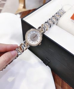 Đồng hồ Davena dây kim loại dạng lắc