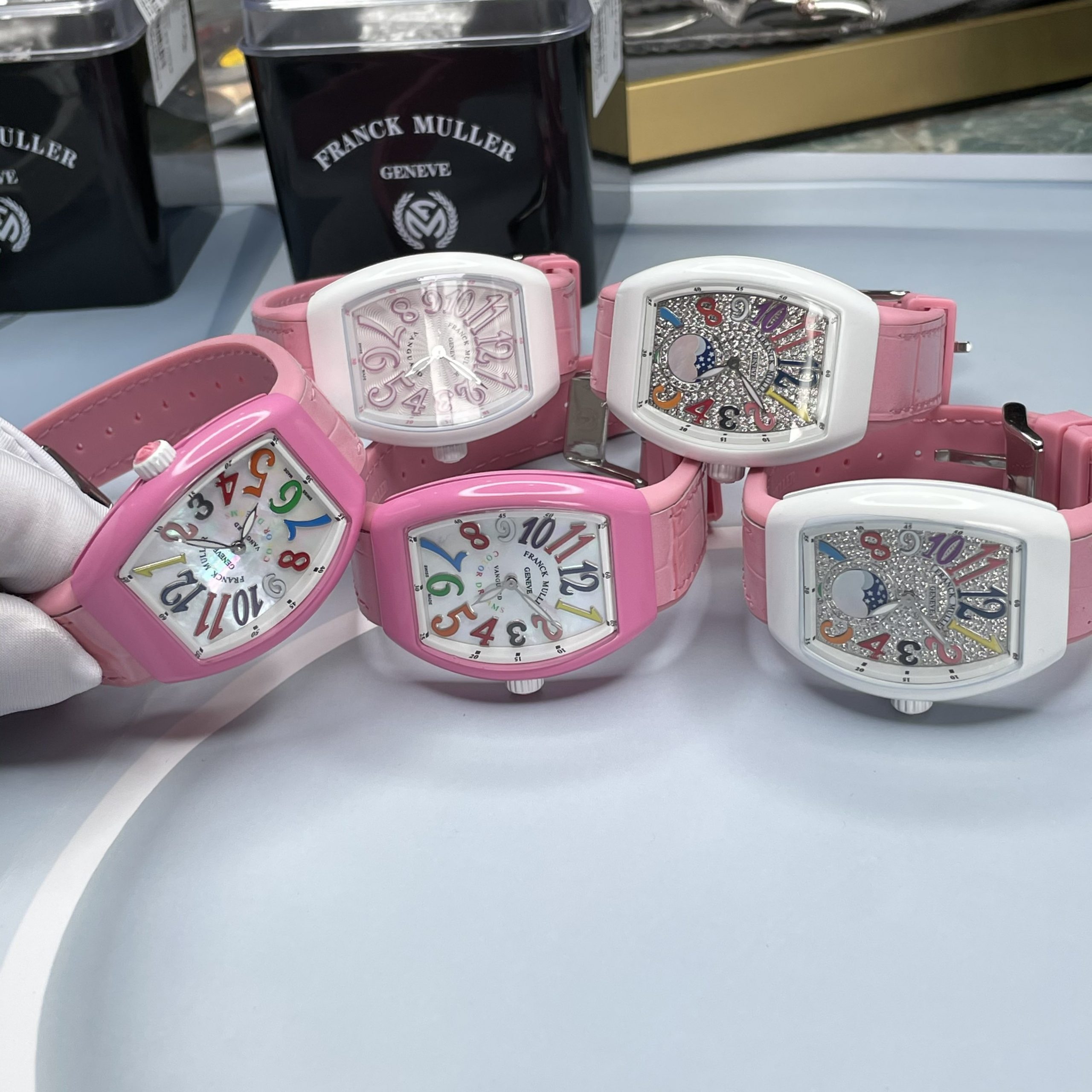 Đồng hồ Franck Muller V32 Vanguard Color Dreams Đồng hồ Franck Muller V32 Vanguard Color Dreams