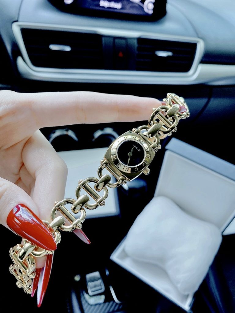 Đồng hồ Gucci nữ dây xích