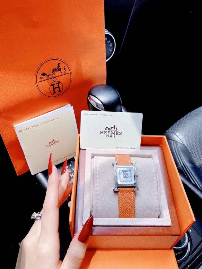 Đồng hồ Hermes nữ siêu cấp