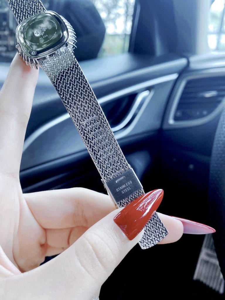 Đồng hồ Patek Philippe nữ dây kim loại