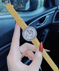 Đồng hồ Royal Crown nữ dây da màu vàng