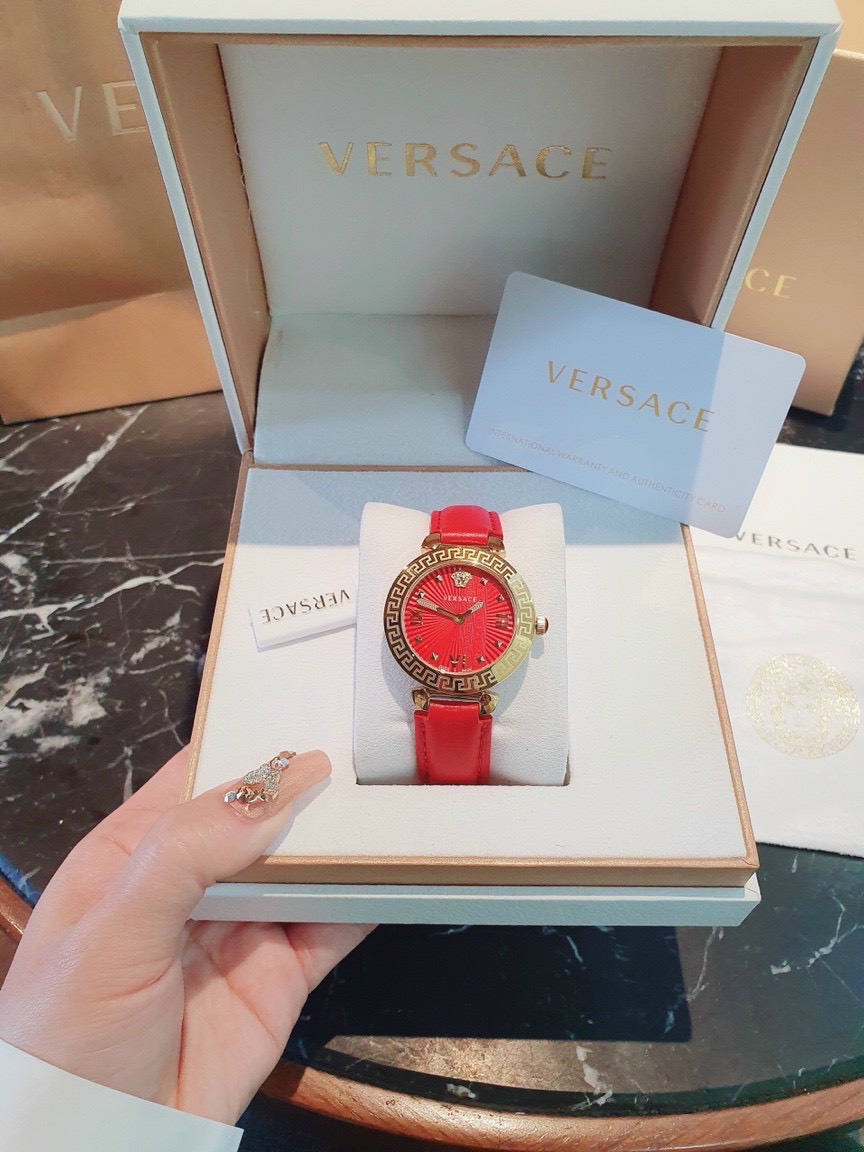 Đồng hồ Versace nữ siêu cấp Đồng hồ Versace nữ siêu cấp