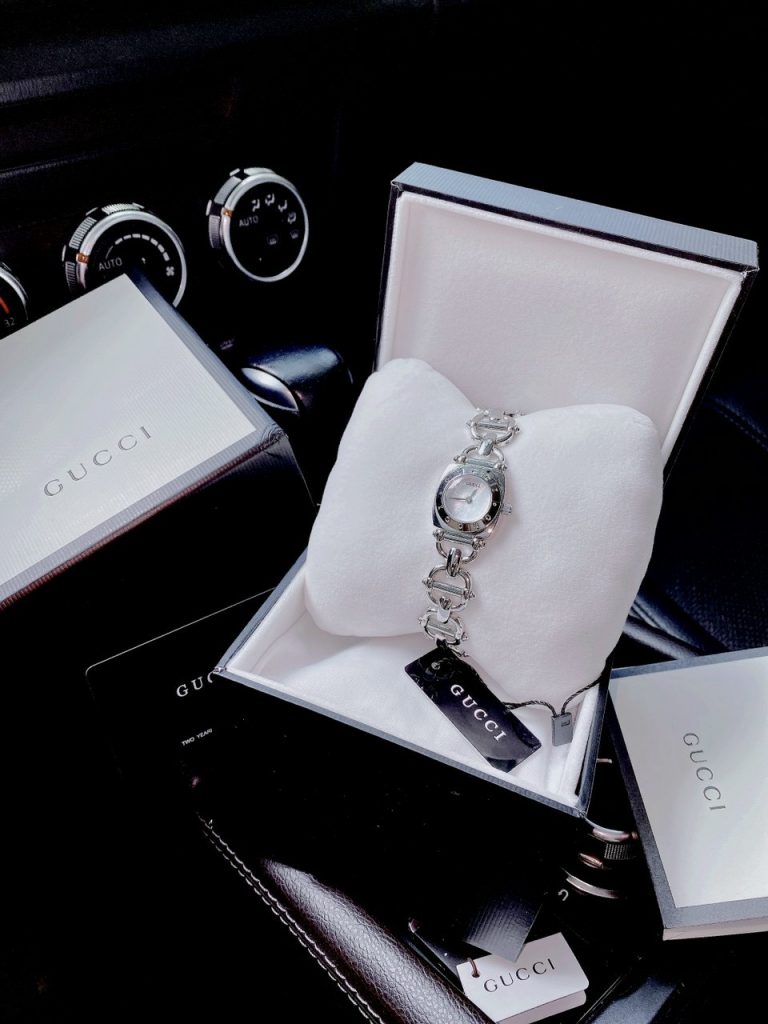 Đồng hồ nữ Gucci giá rẻ