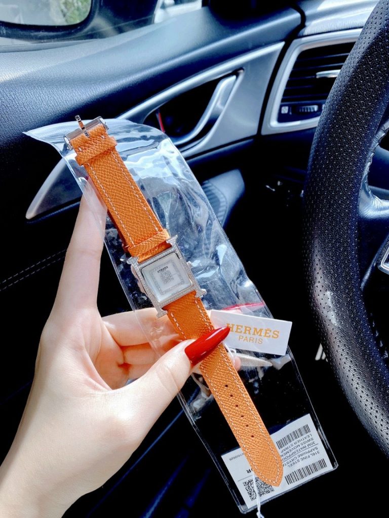 Đồng hồ nữ Hermes màu cam