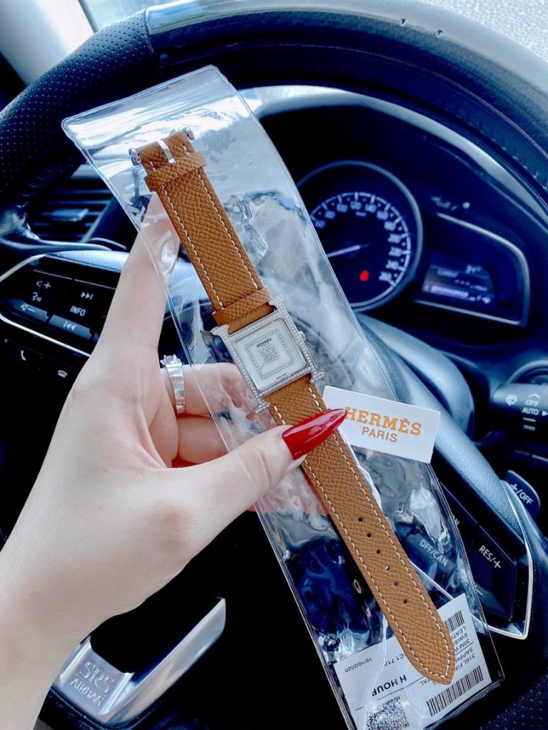 Đồng hồ nữ Hermes màu nâu