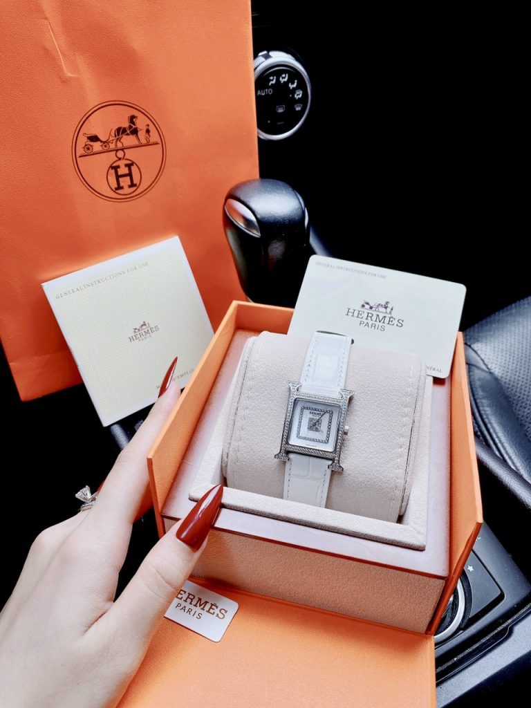 Đồng hồ nữ Hermes siêu cấp