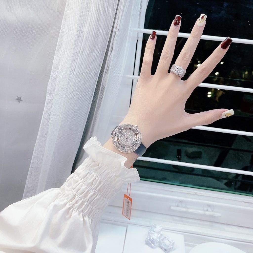 Đồng hồ nữ chính hãng DAvena