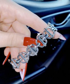 Đồng hồ nữ giá rẻ Gucci