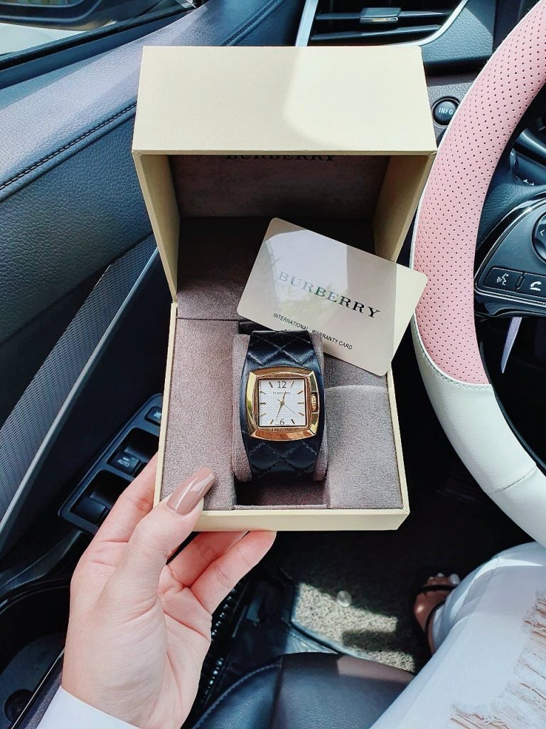 Đồng hồ Burberry nữ siêu cấp
