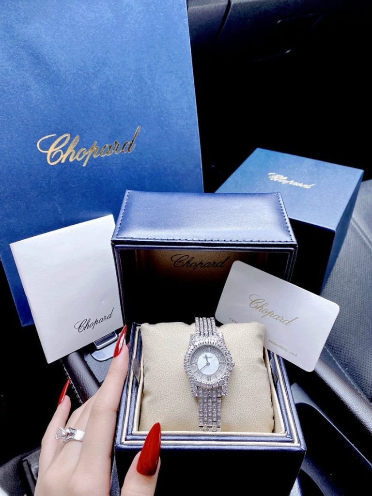 Đồng hồ Chopard nữ dây kim loại đính đá