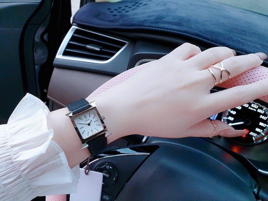 Đồng hồ Hermes nữ giá rẻ