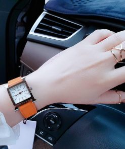 Đồng hồ Hermes nữ mặt vuông