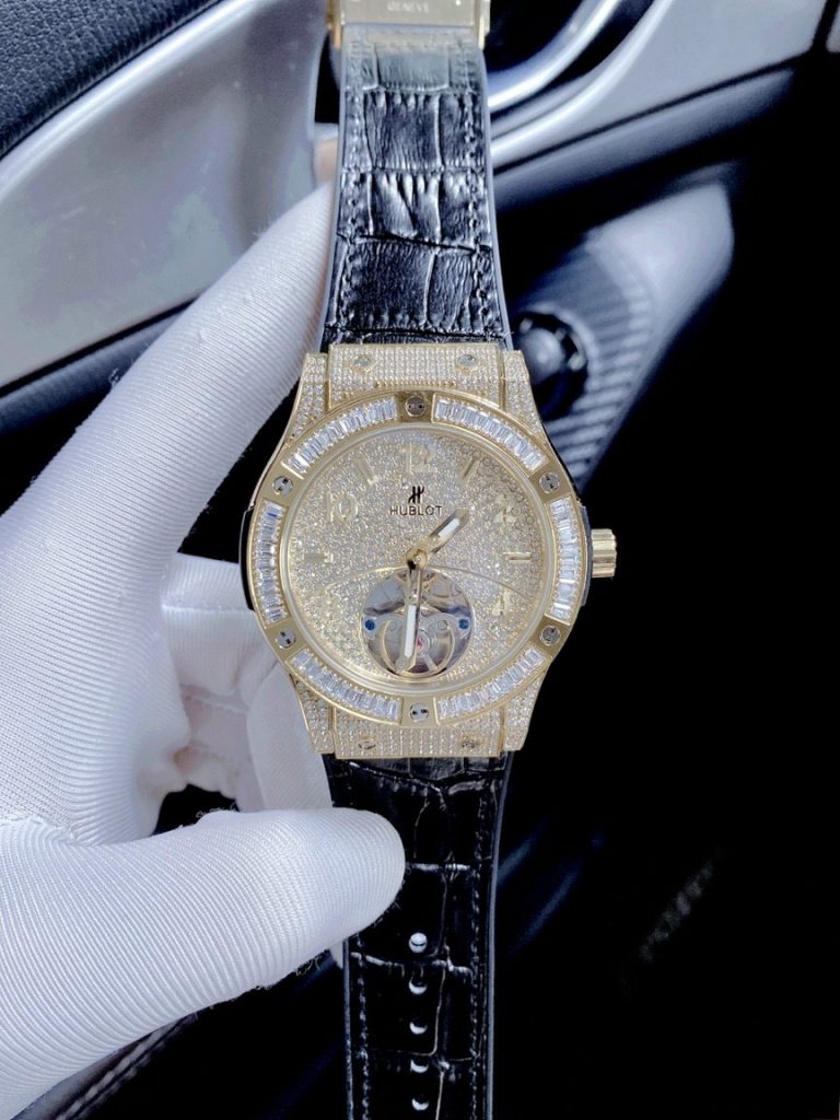 Đồng hồ Hublot Automatic cơ lộ máy