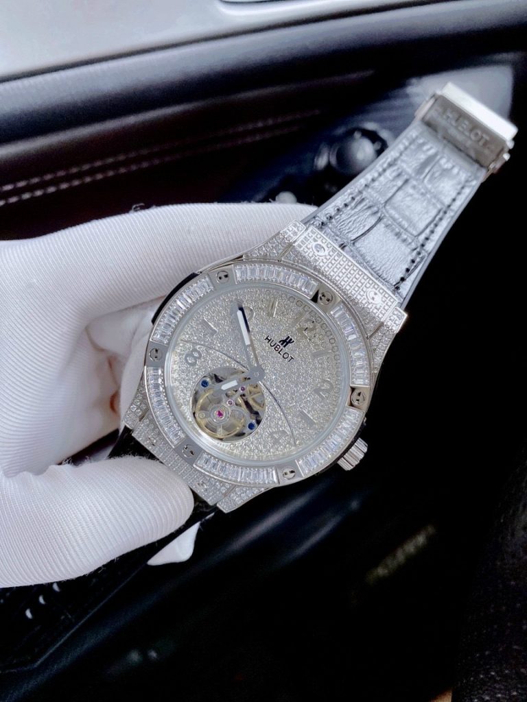 Đồng hồ Hublot cơ lộ máy