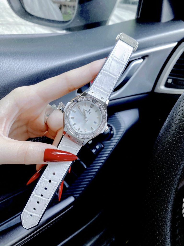 Đồng hồ Hublot nữ đính đá