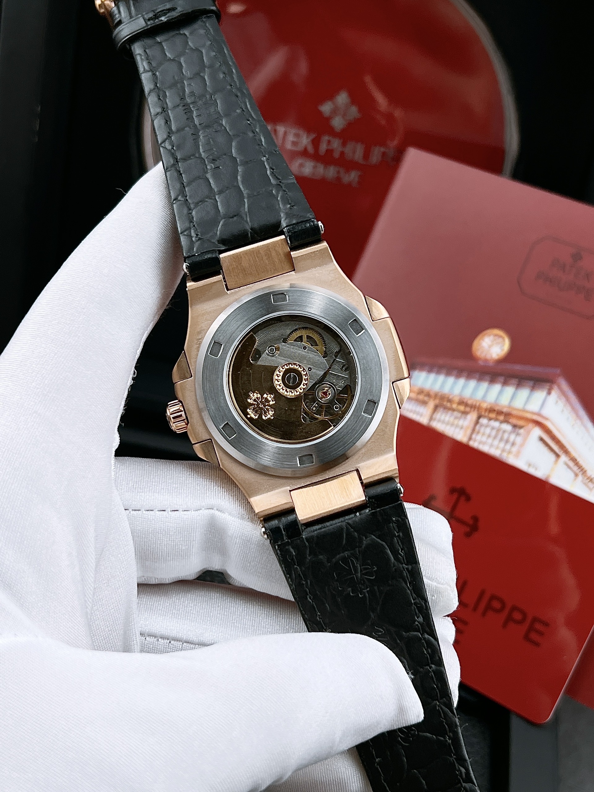 Đồng hồ Patek Philippe Fake cao cấp Đồng hồ Patek Philippe Fake cao cấp