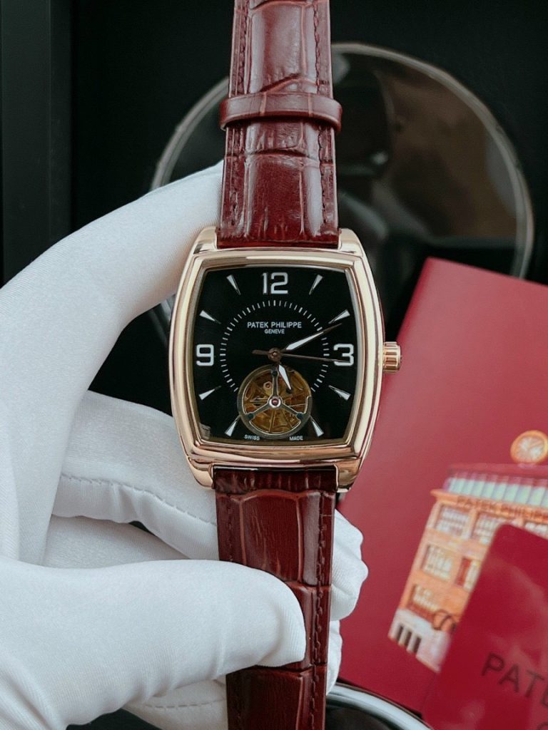 Đồng hồ Patek Philippe cơ lộ máy