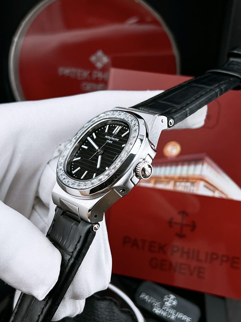 Đồng hồ Patek Philippe nam đính đá dây da
