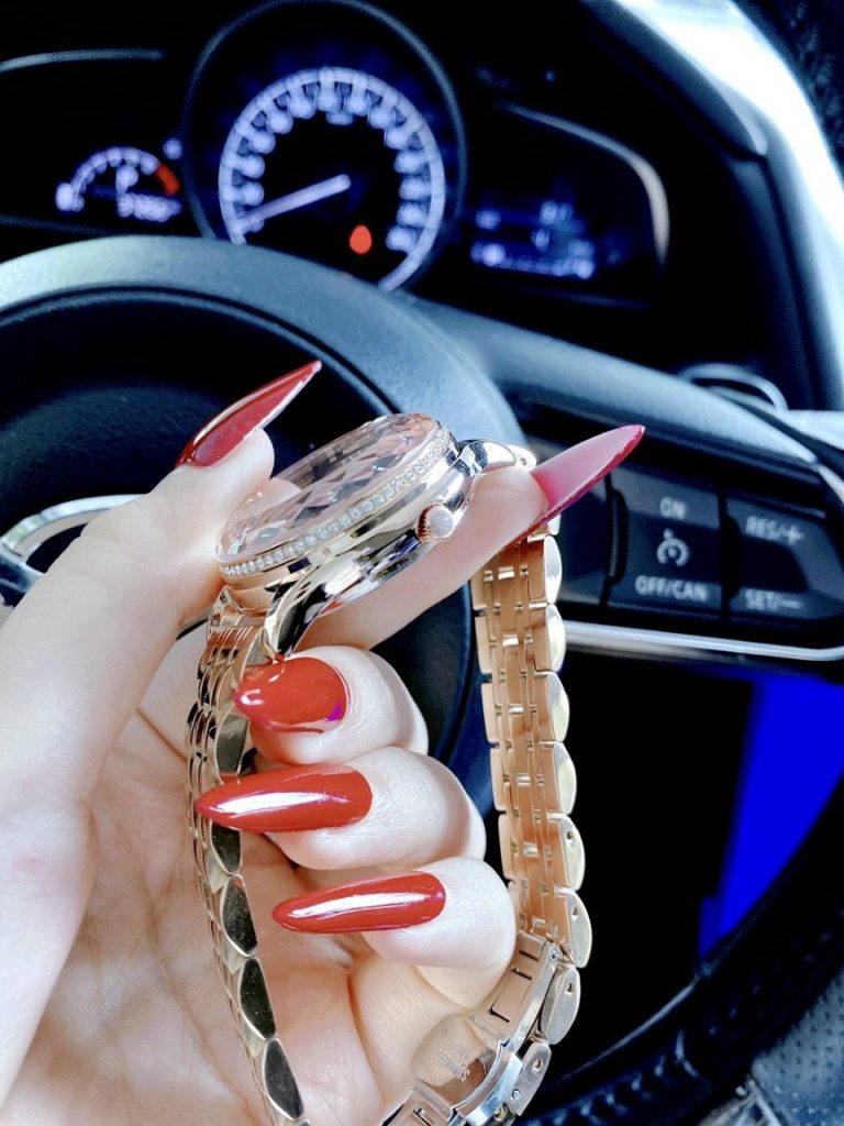 Đồng hồ Swarovski like auth