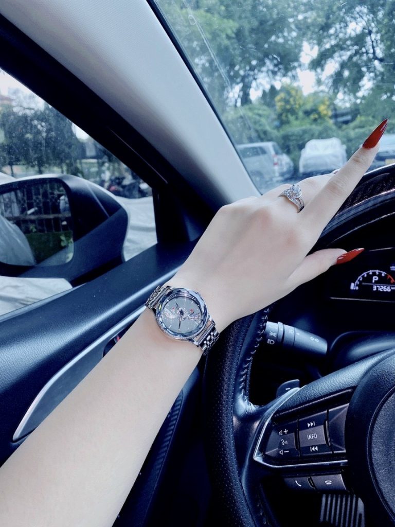 Đồng hồ Swarovski nữ mặt xoay