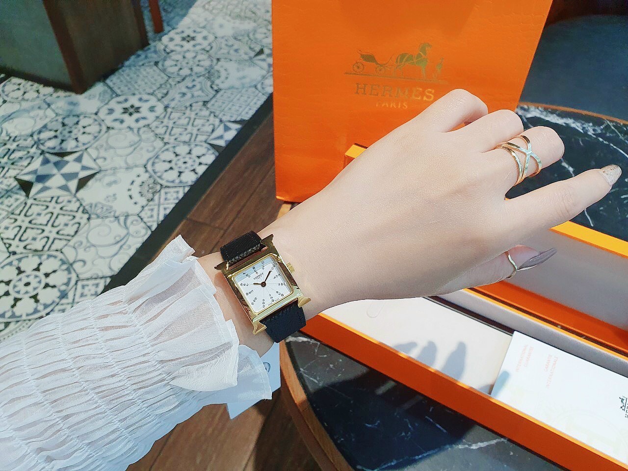 Đồng hồ nữ Hermes giá rẻ Đồng hồ nữ Hermes giá rẻ