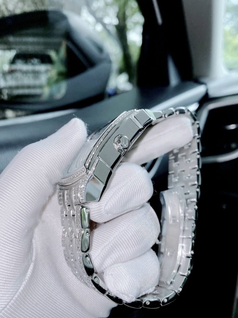 Đồng hồ Bulova nam đính đá giá rẻ