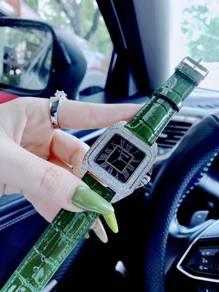 Đồng hồ Cartier nữ dây da màu xanh lá cây