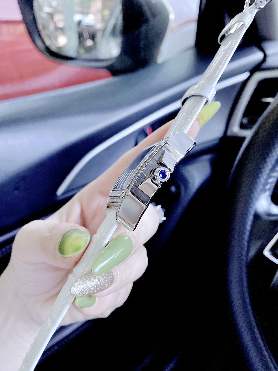 Đồng hồ Cartier nữ giá rẻ Đồng hồ Cartier nữ giá rẻ