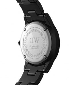 Đồng hồ Daniel Wellington