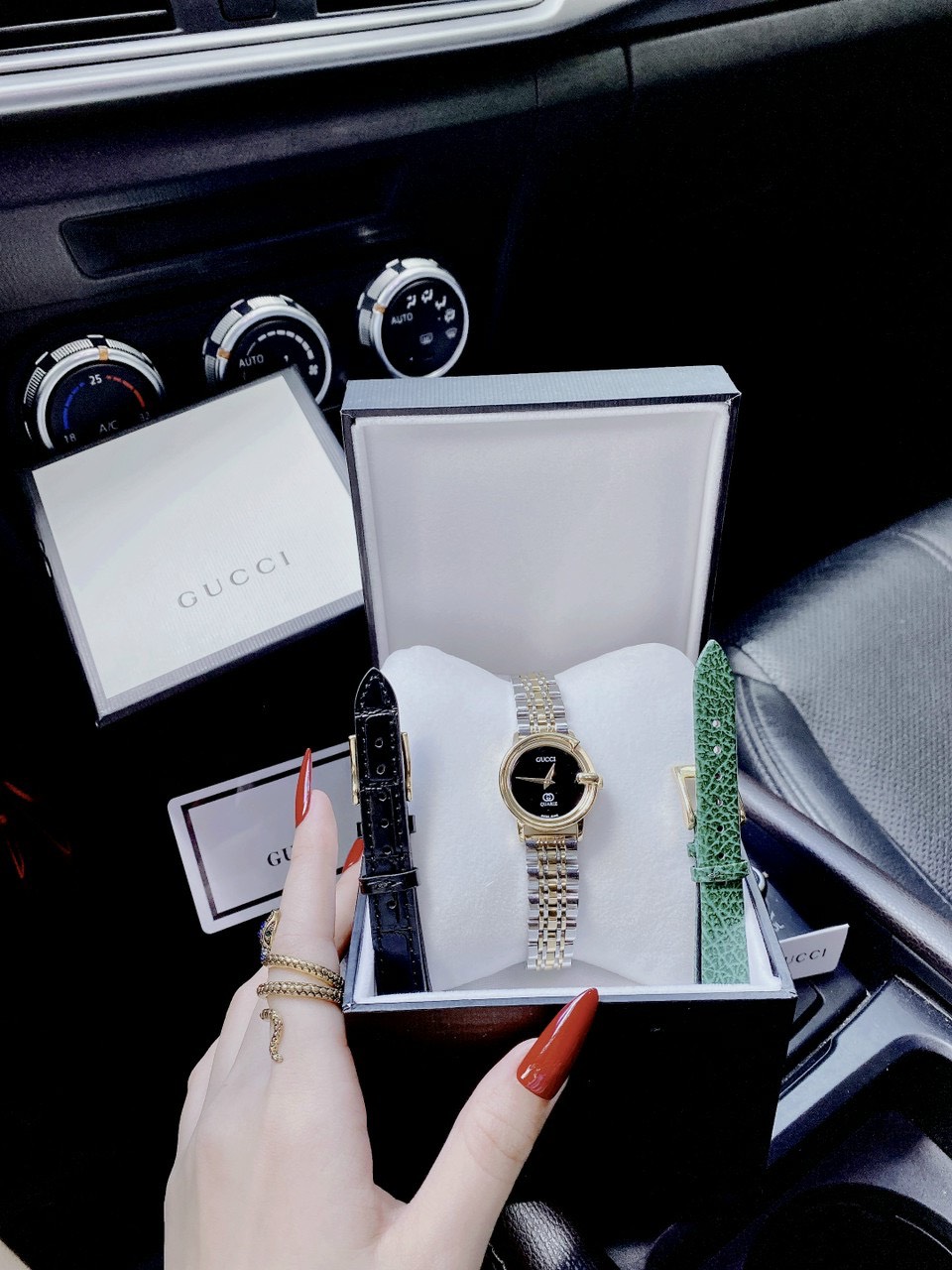 Đồng hồ Gucci Đồng hồ Gucci