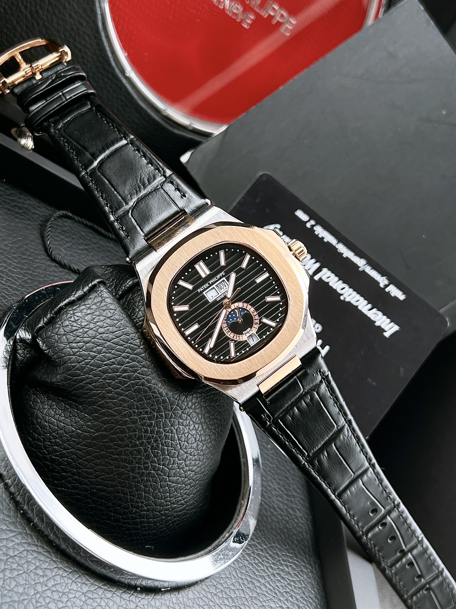 Đồng hồ Patek Philippe Nautilus Fake Nhật Đồng hồ Patek Philippe Nautilus Fake Nhật