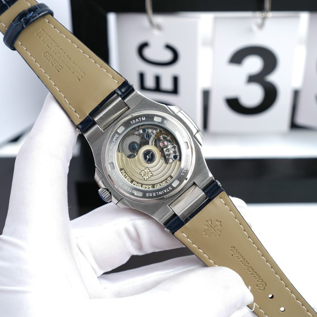 Đồng hồ Patek Philippe Nautilus cơ lộ máy