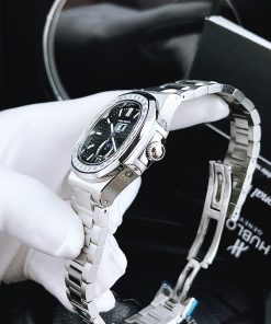 Đồng hồ Patek Philippe Nautilus đính đá Baguette