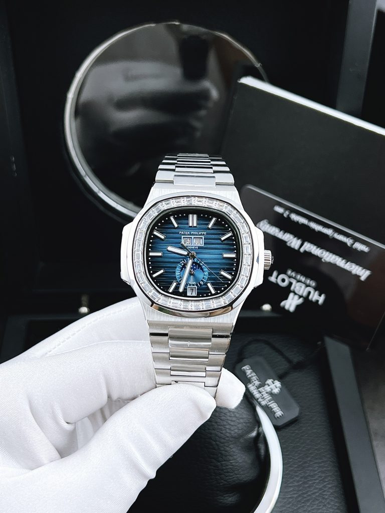 Đồng hồ Patek Philippe Nautilus nam đính đá