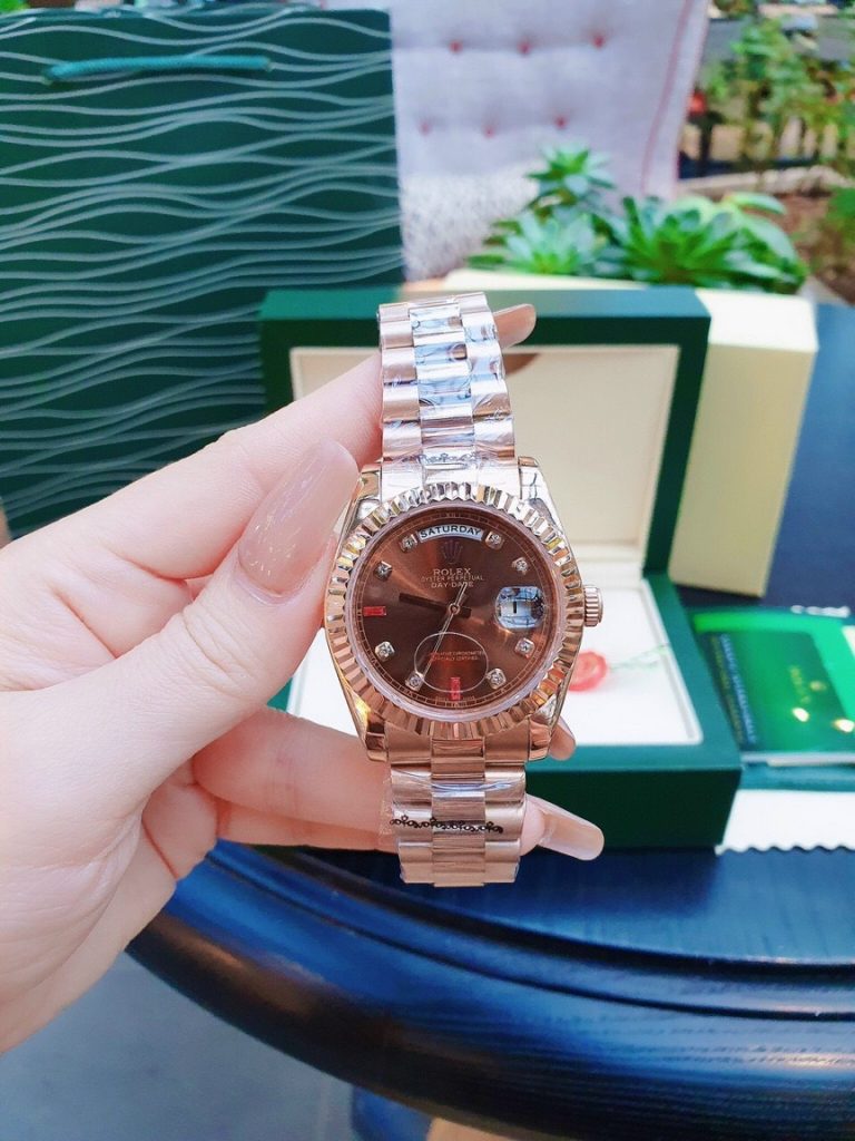 Đồng hồ Rolex mặt chocolate