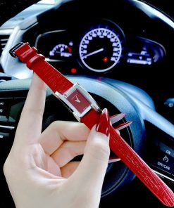 Đồng hồ Versace Greca Icon nữ dây da màu đỏ