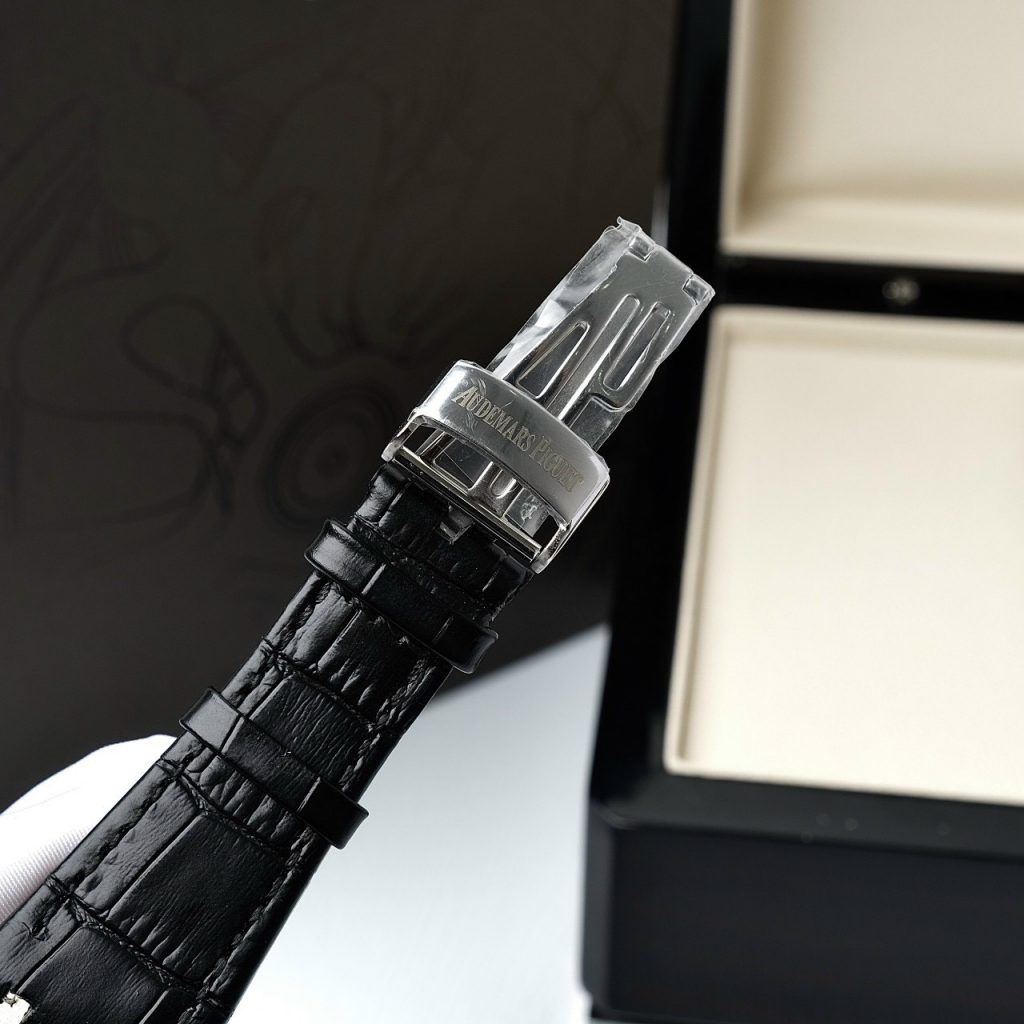 Đồng hồ Audemars Piguet nam dây da màu đen