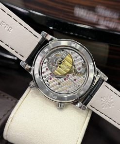 Đồng hồ Patek Philippe Automatic